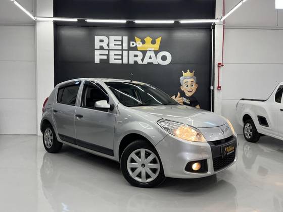 RENAULT SANDERO 1.0 EXPRESSION 16V FLEX 4P MANUAL RENAULT SANDERO 1.0 EXPRESSION 16V FLEX 4P MANUAL